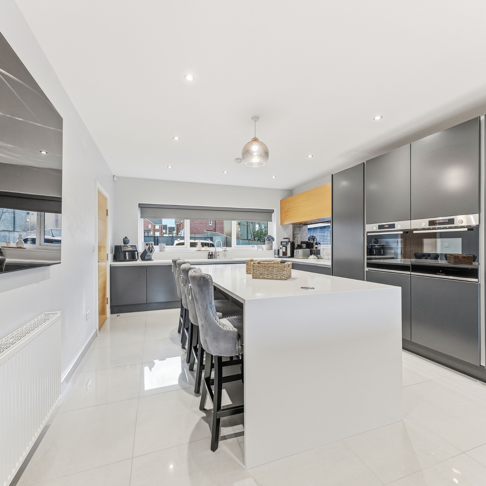 800 x 800 – tenant4@2x